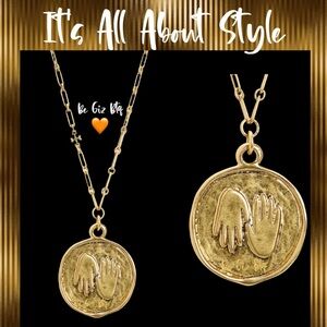 🆕AUTHENTIC TORY BURCH Exclusive Merchandise Selection At Final Prices To Buy Now